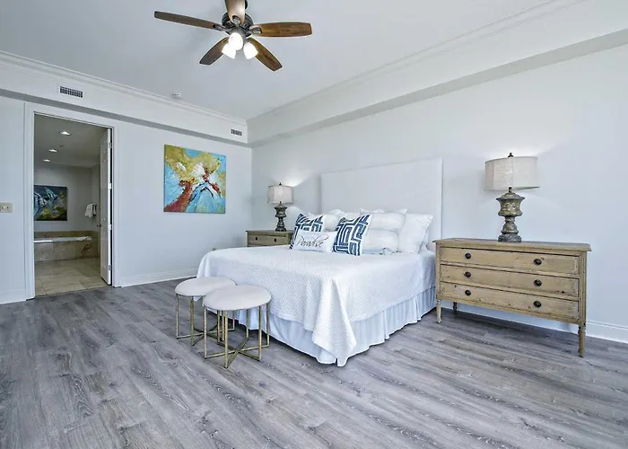 Mediterranean 502 West Holiday home *